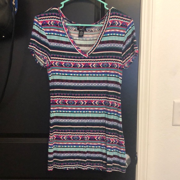 Colorful top - Picture 1 of 3